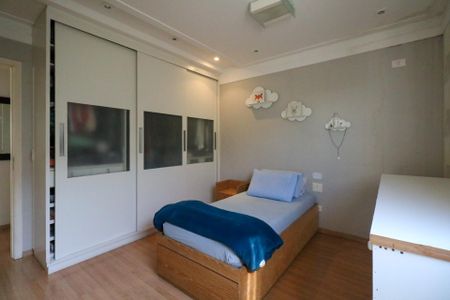 Casa à venda com 235m², 3 quartos e 7 vagasQuarto