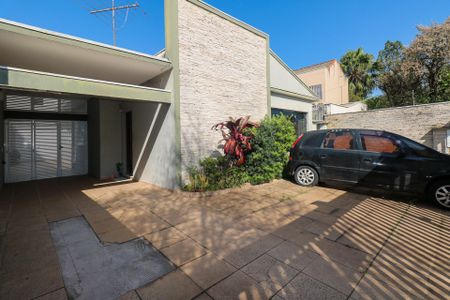 Casa à venda com 235m², 3 quartos e 7 vagasGaragem