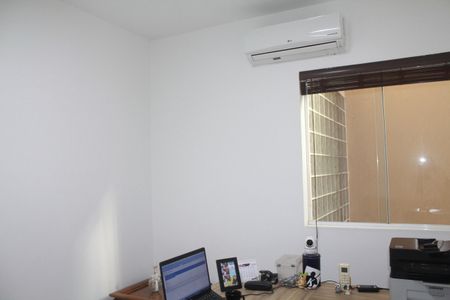 Casa à venda com 249m², 4 quartos e 4 vagasQuarto 3