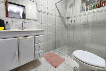 Casa à venda com 128m², 3 quartos e 2 vagas Casa à venda com 128m², 3 quartos e 2 vagasBanheiro