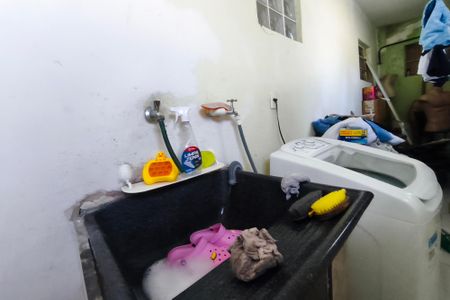 Casa à venda com 128m², 3 quartos e 2 vagas Casa à venda com 128m², 3 quartos e 2 vagasÁrea de Serviço