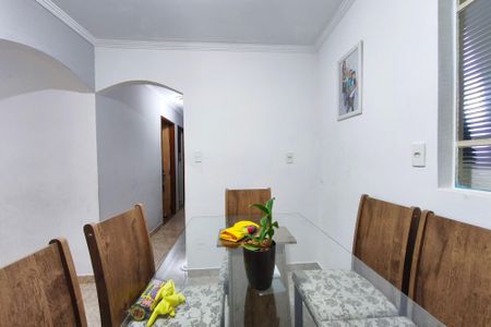 Casa à venda com 128m², 3 quartos e 2 vagas Casa à venda com 128m², 3 quartos e 2 vagasSala de Jantar