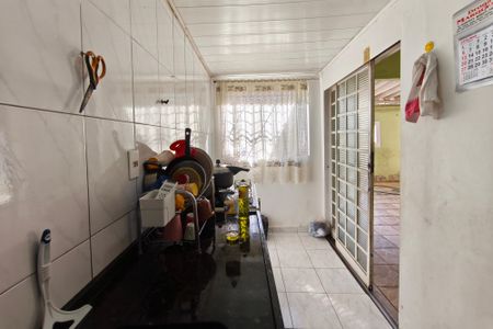 Casa à venda com 128m², 3 quartos e 2 vagas Casa à venda com 128m², 3 quartos e 2 vagasCozinha