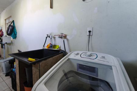 Casa à venda com 128m², 3 quartos e 2 vagas Casa à venda com 128m², 3 quartos e 2 vagasÁrea de Serviço