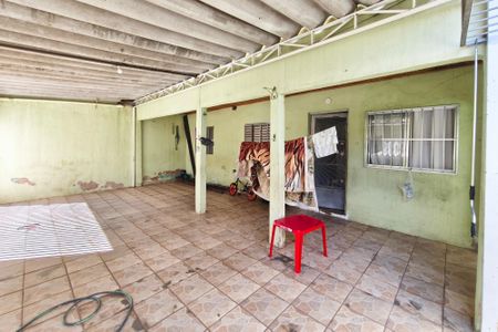 Casa à venda com 128m², 3 quartos e 2 vagas Casa à venda com 128m², 3 quartos e 2 vagasQuintal - Garagem