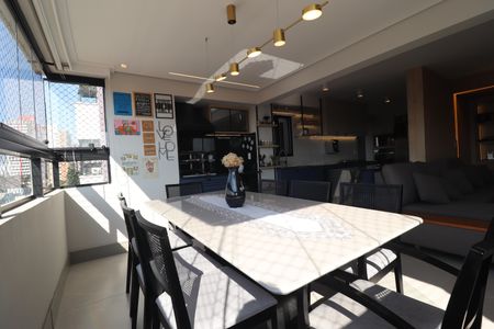 Apartamento à venda com 125m², 3 quartos e 3 vagasVaranda gourmet