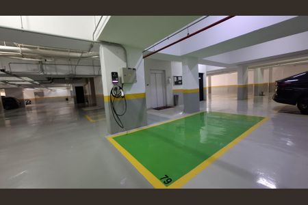 Apartamento à venda com 125m², 3 quartos e 3 vagas Apartamento à venda com 125m², 3 quartos e 3 vagasGaragem - carregador de carro elétrico