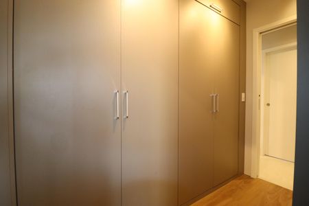 Apartamento à venda com 125m², 3 quartos e 3 vagasCloset Quarto 1 suíte