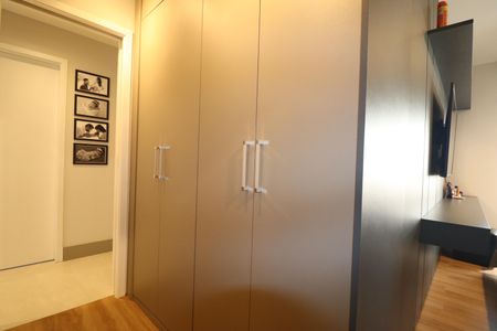 Apartamento à venda com 125m², 3 quartos e 3 vagasCloset Quarto 1 suíte