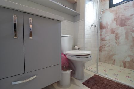 Apartamento à venda com 125m², 3 quartos e 3 vagasBanheiro Quarto 2 suíte