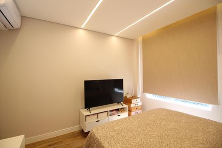 Casa de condomínio à venda com 142m², 4 quartos e 2 vagasSuíte