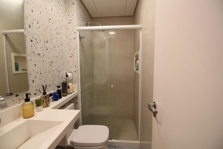 Casa de condomínio à venda com 142m², 4 quartos e 2 vagasBanheiro Social