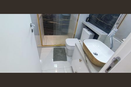 Apartamento à venda com 73m², 2 quartos e 1 vagaBanheiro da Suíte