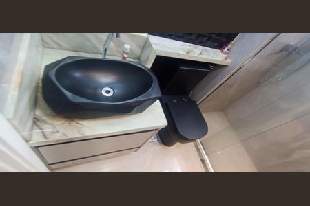 Apartamento à venda com 73m², 2 quartos e 1 vagaBanheiro