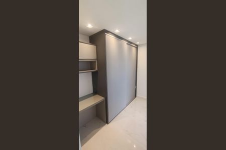 Apartamento à venda com 73m², 2 quartos e 1 vagaCorredor