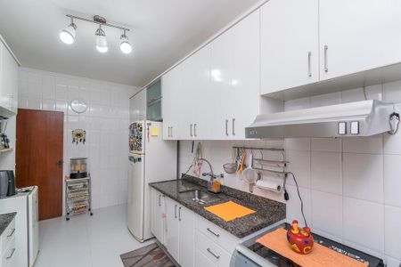 Apartamento à venda com 105m², 2 quartos e 1 vaga Apartamento à venda com 105m², 2 quartos e 1 vagaCozinha