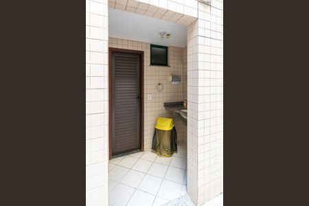 Apartamento à venda com 105m², 2 quartos e 1 vaga Apartamento à venda com 105m², 2 quartos e 1 vagaÁrea comum - Playground