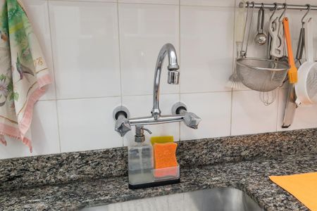 Apartamento à venda com 105m², 2 quartos e 1 vaga Apartamento à venda com 105m², 2 quartos e 1 vagaCozinha - Torneira