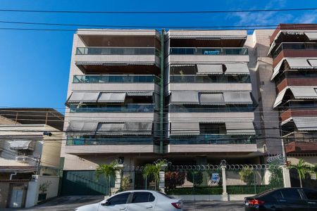 Apartamento à venda com 105m², 2 quartos e 1 vaga Apartamento à venda com 105m², 2 quartos e 1 vagaFachada do Prédio