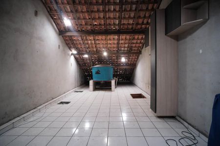 Casa à venda com 180m², 3 quartos e 4 vagasSótão
