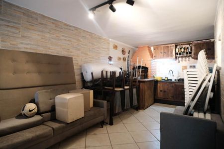 Casa à venda com 180m², 3 quartos e 4 vagasGaragem