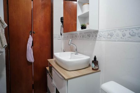 Casa à venda com 180m², 3 quartos e 4 vagasBanheiro da Suíte