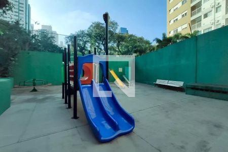 Studio à venda com 102m², 3 quartos e 1 vaga Studio à venda com 102m², 3 quartos e 1 vagaÁrea comum - Playground