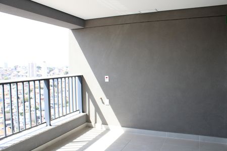 Apartamento à venda com 81m², 3 quartos e 1 vagaVaranda