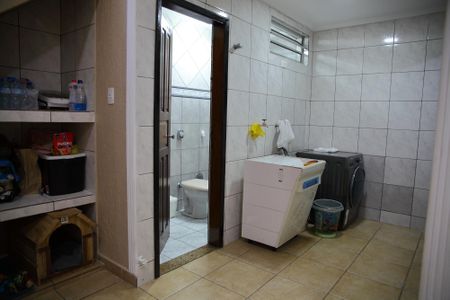 Casa à venda com 200m², 3 quartos e 2 vagasÁrea de Serviço
