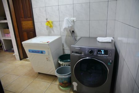 Casa à venda com 200m², 3 quartos e 2 vagasÁrea de Serviço