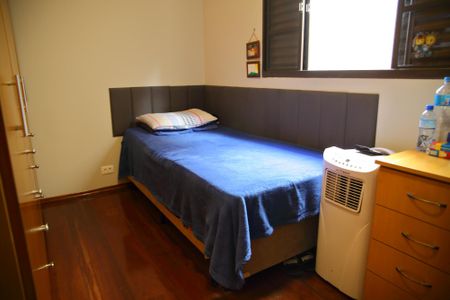 Casa à venda com 200m², 3 quartos e 2 vagasQuarto 2