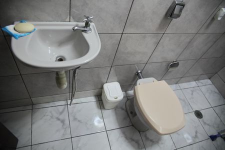 Casa à venda com 200m², 3 quartos e 2 vagasBanheiro de Serviço