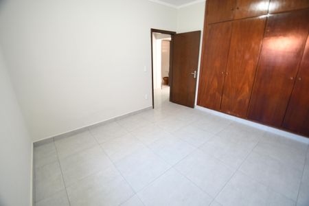 Casa à venda com 130m², 3 quartos e 3 vagasQuarto 2