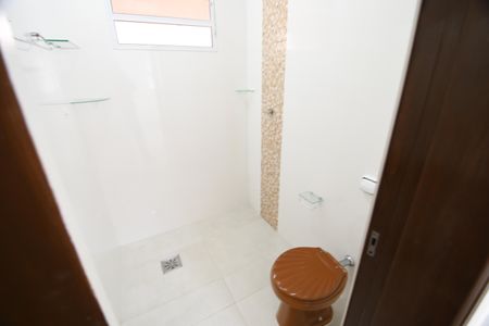 Casa à venda com 130m², 3 quartos e 3 vagasBanheiro 