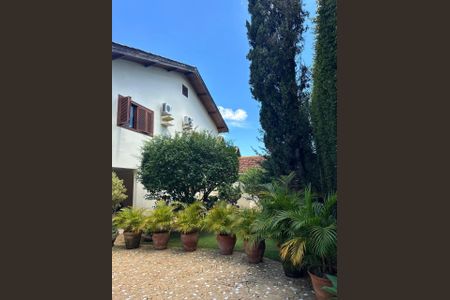 Casa de condomínio à venda com 456m², 4 quartos e 4 vagas