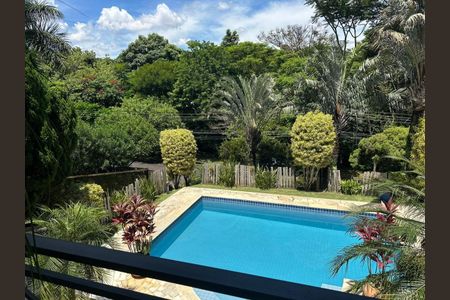 Casa de condomínio à venda com 456m², 4 quartos e 4 vagas