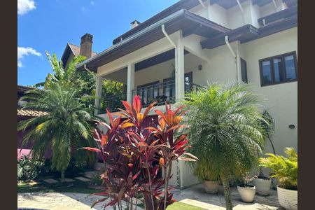 Casa de condomínio à venda com 456m², 4 quartos e 4 vagas