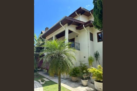 Casa de condomínio à venda com 456m², 4 quartos e 4 vagas