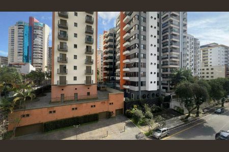 Apartamento à venda com 90m², 2 quartos e 2 vagas