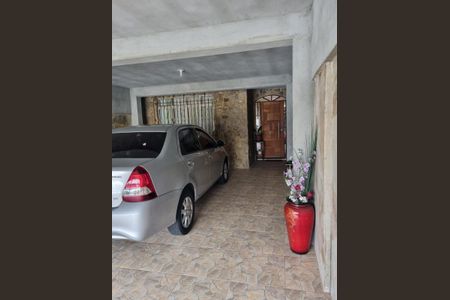 Casa à venda com 228m², 2 quartos e 4 vagas