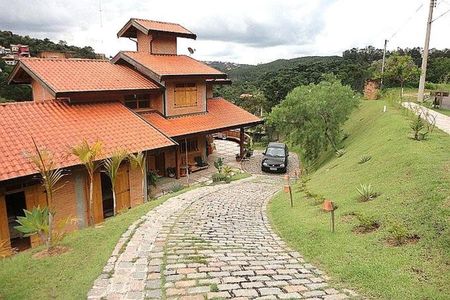 Casa de condomínio à venda com 350m², 4 quartos e 4 vagas