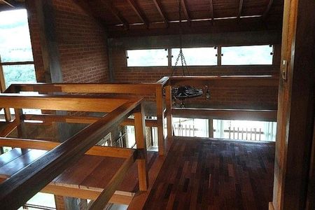 Casa de condomínio à venda com 350m², 4 quartos e 4 vagas