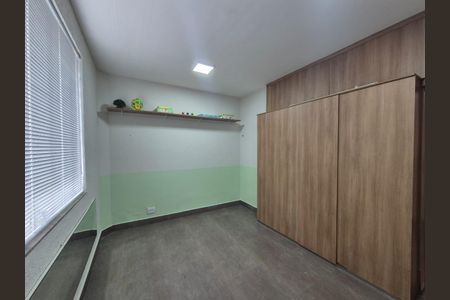 Casa à venda com 240m², 5 quartos e 2 vagas