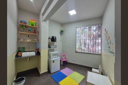 Casa à venda com 240m², 5 quartos e 2 vagas