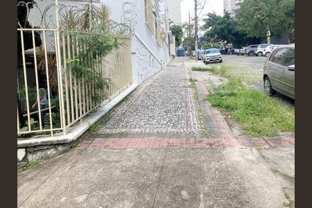 Casa à venda com 240m², 5 quartos e 2 vagas