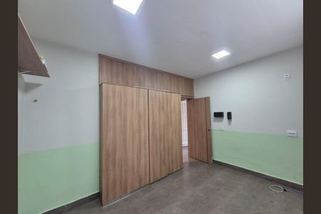 Casa à venda com 240m², 5 quartos e 2 vagas