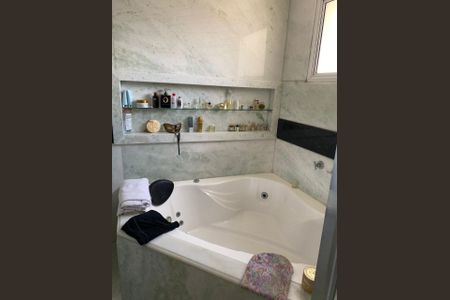 Apartamento à venda com 205m², 4 quartos e sem vaga