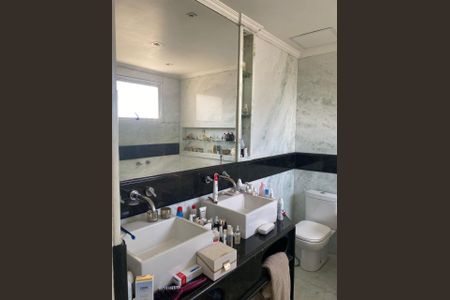 Apartamento à venda com 205m², 4 quartos e sem vaga