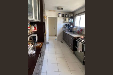 Apartamento à venda com 205m², 4 quartos e sem vaga