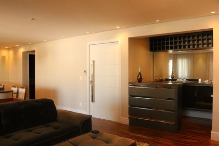 Apartamento para alugar com 160m², 4 quartos e 3 vagasSala